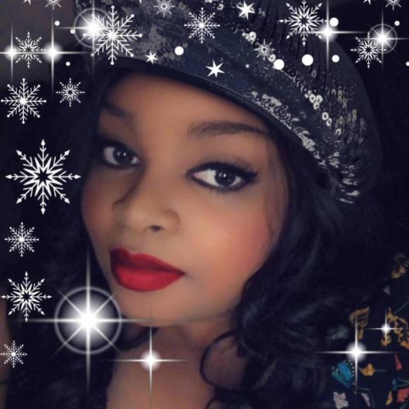 Meet your Posher, Cearra - Picture 1 of 1